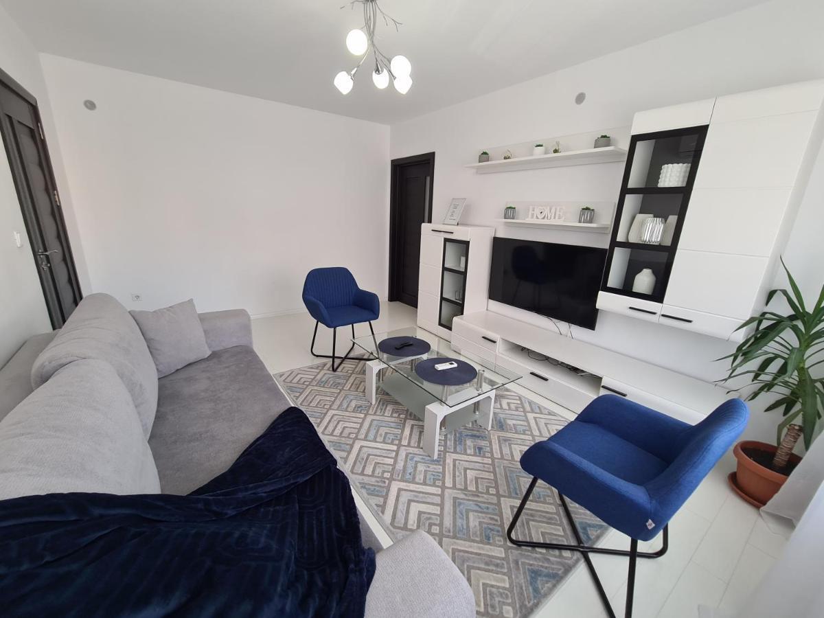 Apartament Bonami Apartment Сибиу Екстериор снимка